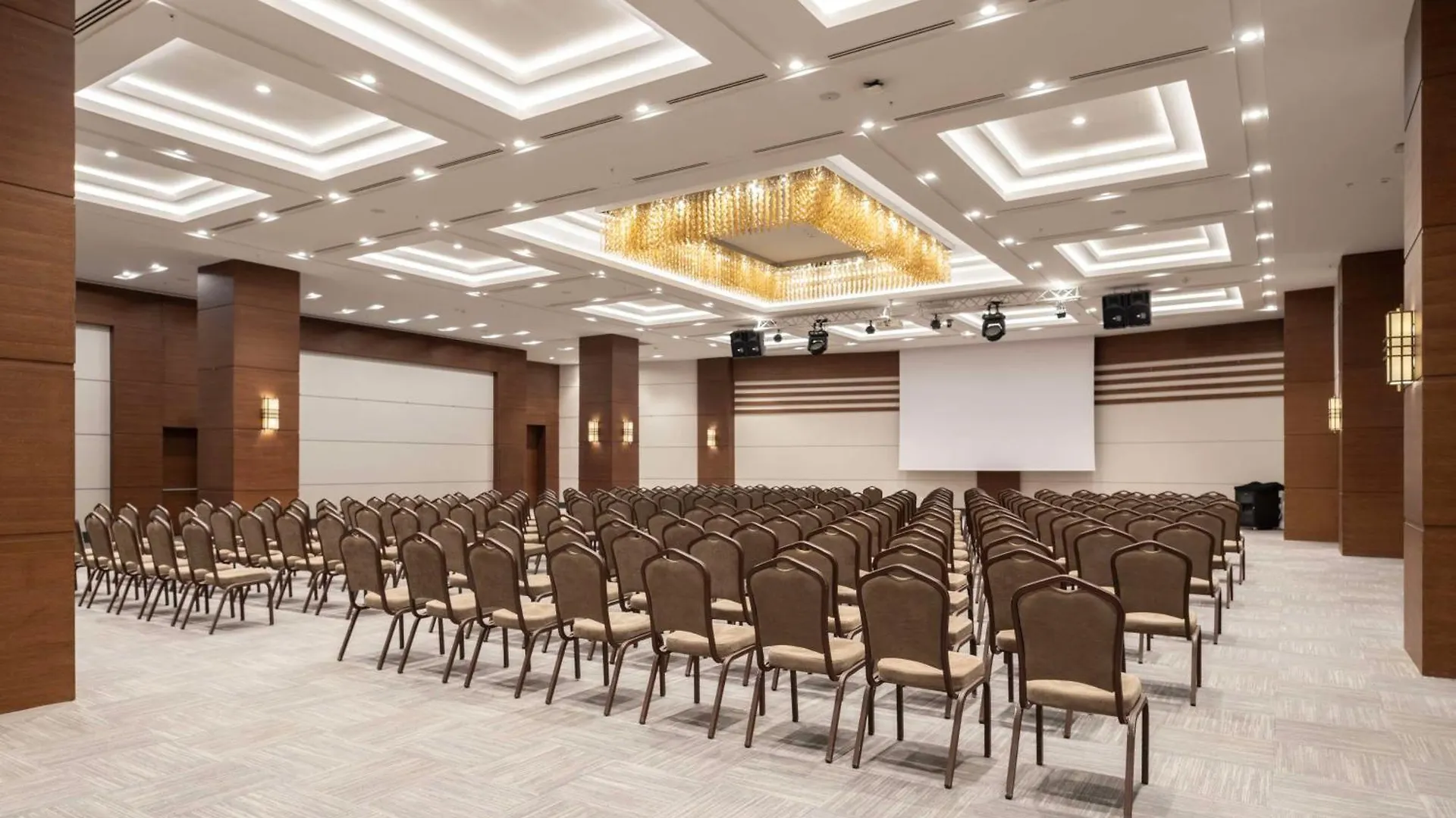Point Hotel Ankara 5*,